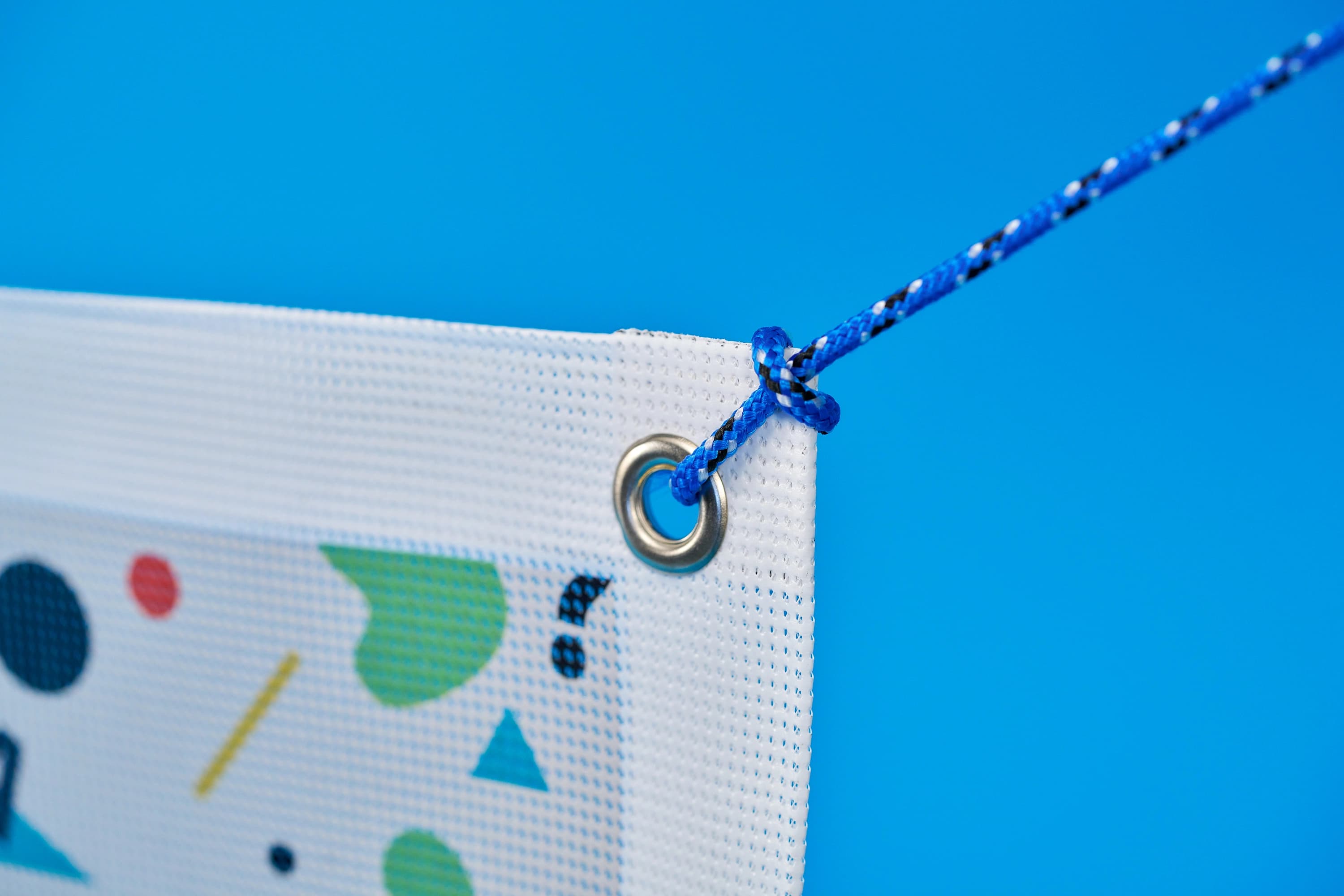 outdoor-fence-banner-detail1
