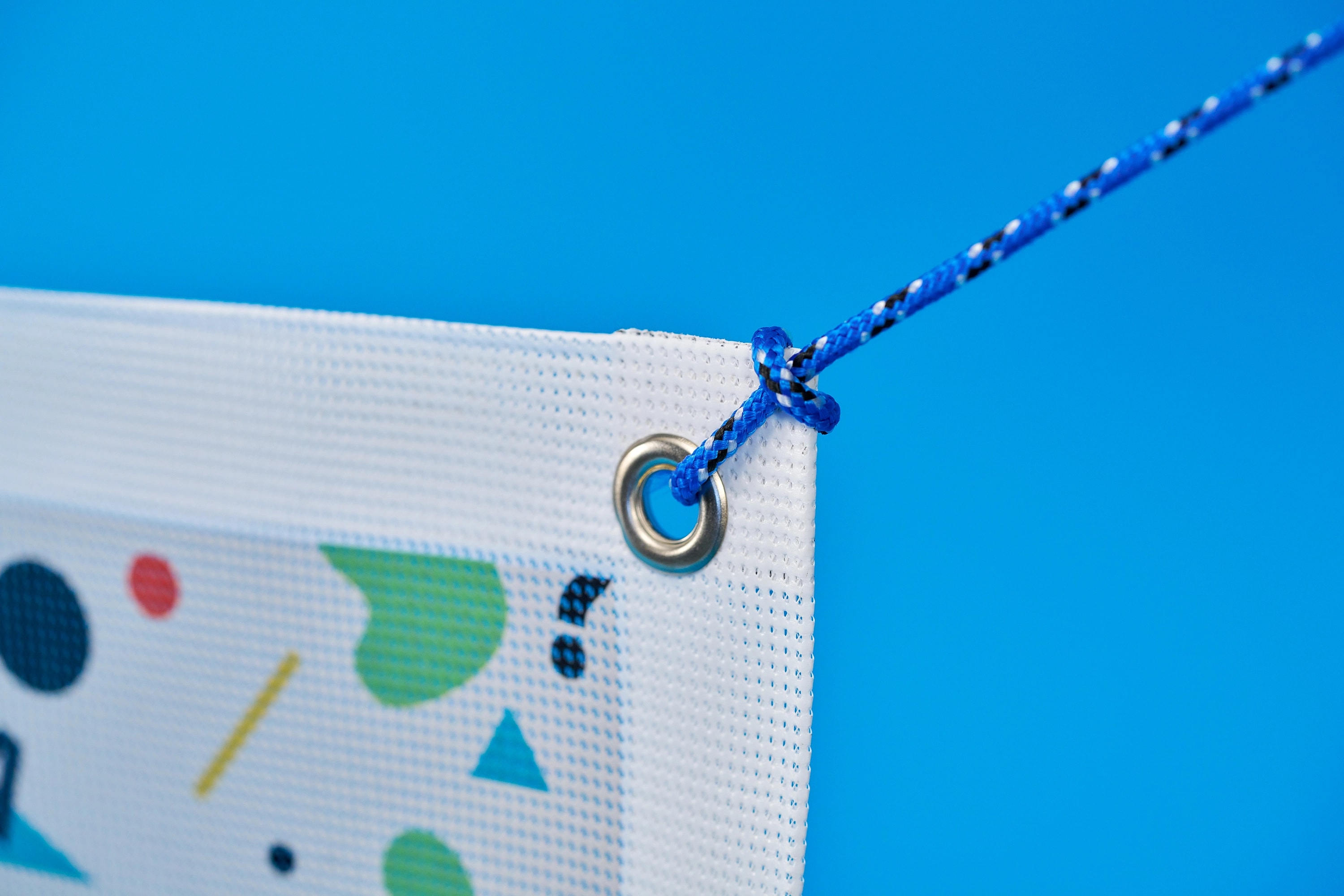 outdoor-fence-banner-detail1